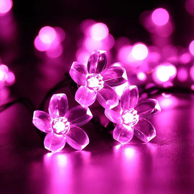 🌸 Luci Solari a Forma di Fiori – Catena Luminosa Decorativa da Giardino