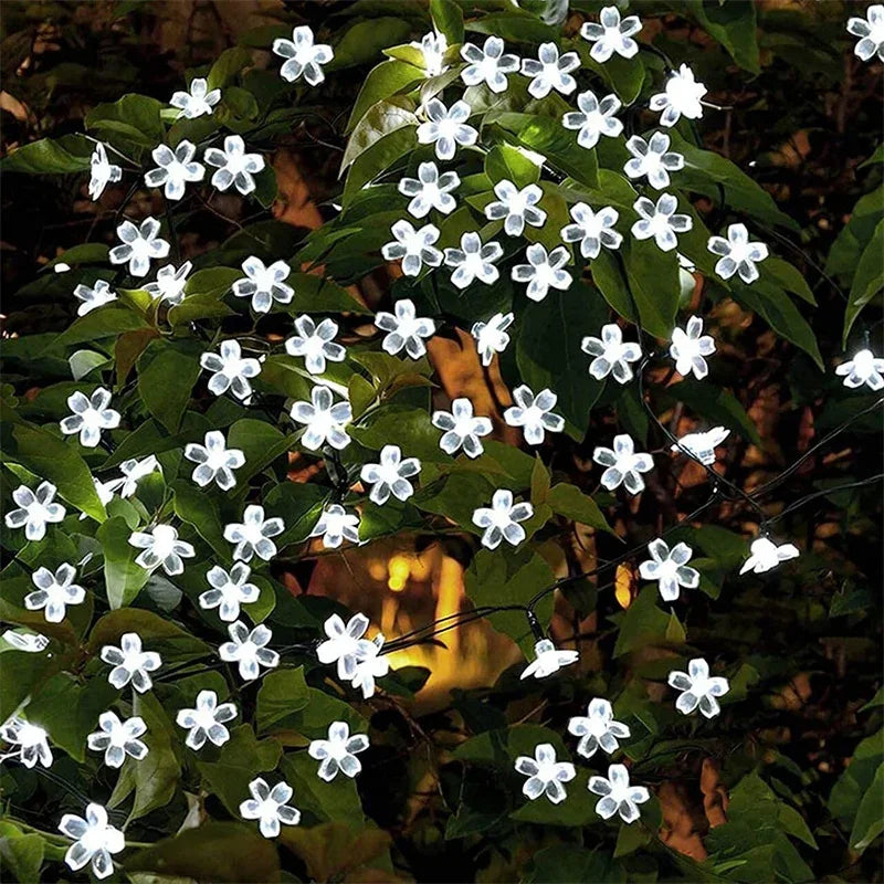 🌸 Luci Solari a Forma di Fiori – Catena Luminosa Decorativa da Giardino